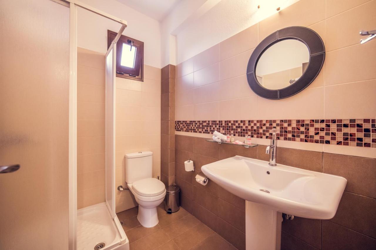 Hotel Paroraia Ángistron Zewnętrze zdjęcie