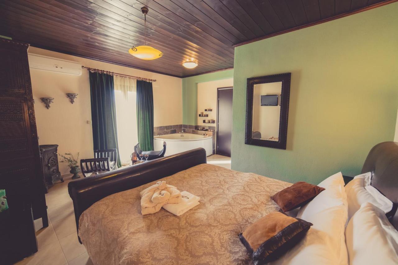 Hotel Paroraia Ángistron Zewnętrze zdjęcie