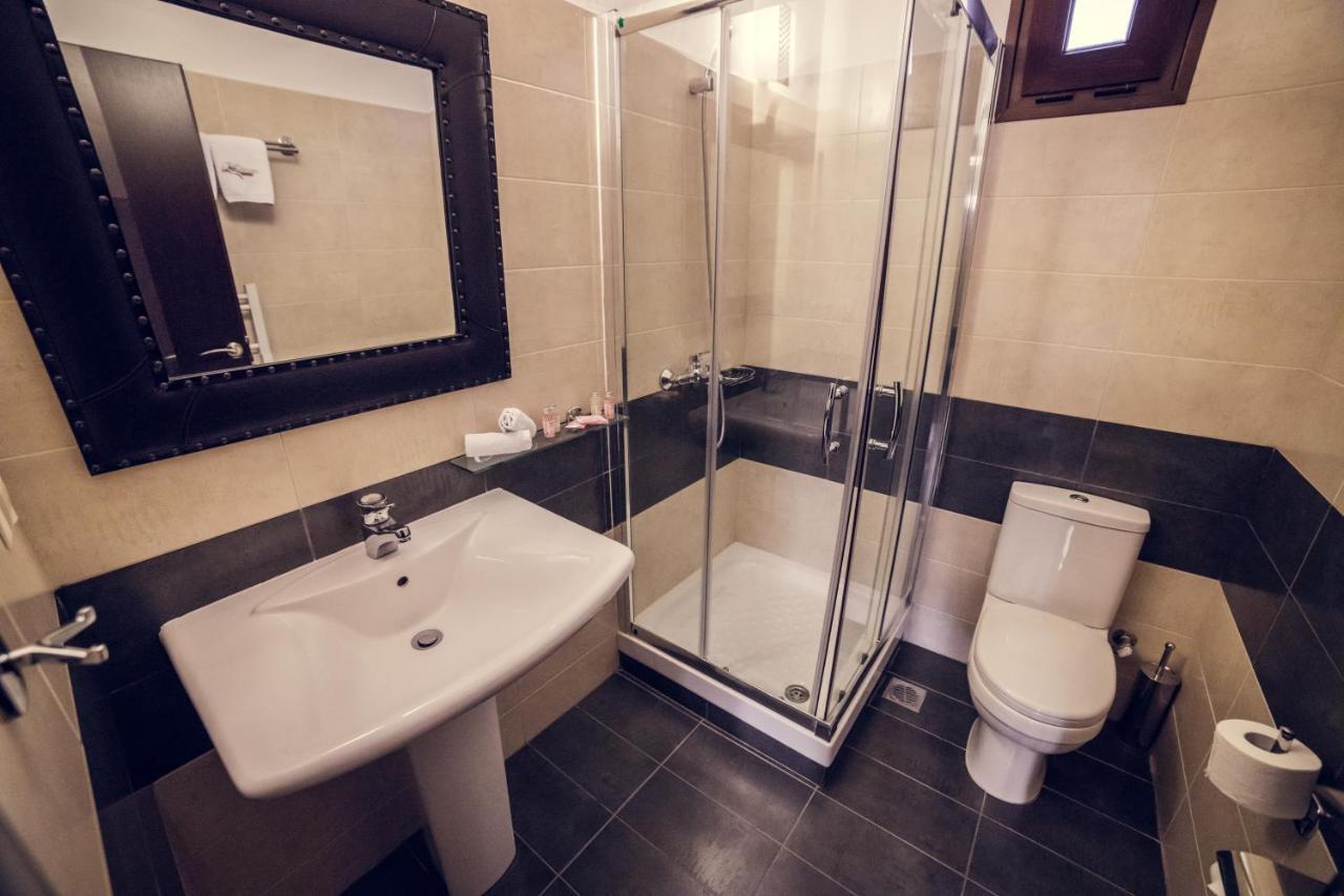 Hotel Paroraia Ángistron Zewnętrze zdjęcie